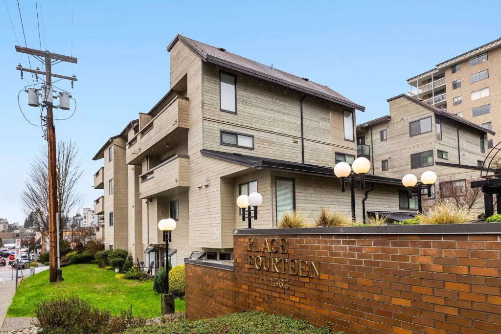 1363 Clyde Avenue 408, West Vancouver