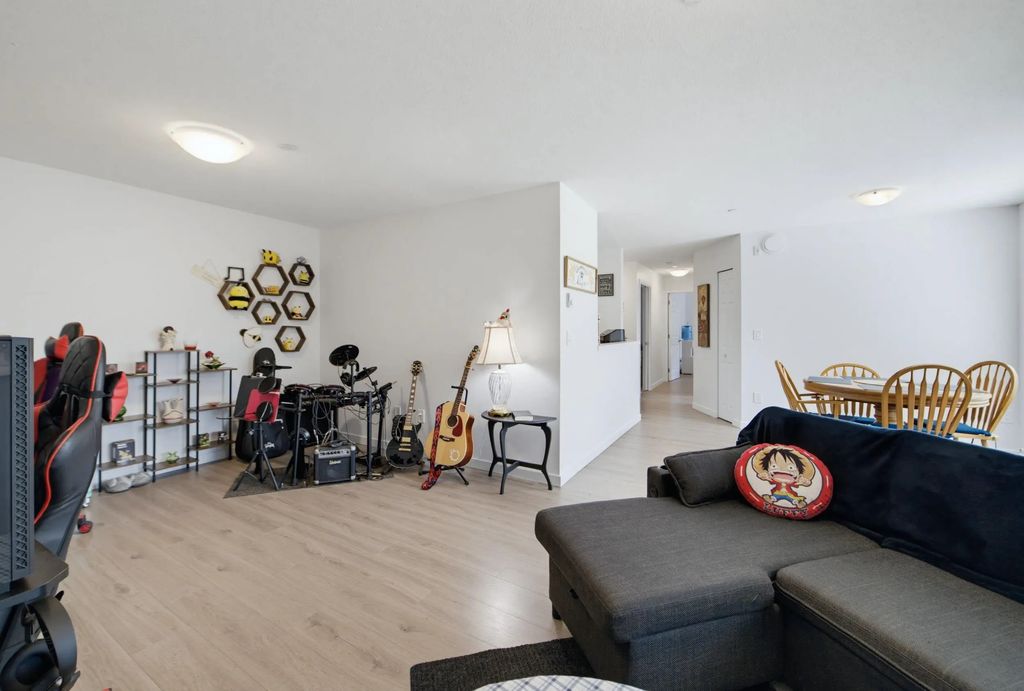 7265 Haig Street 102, Mission
