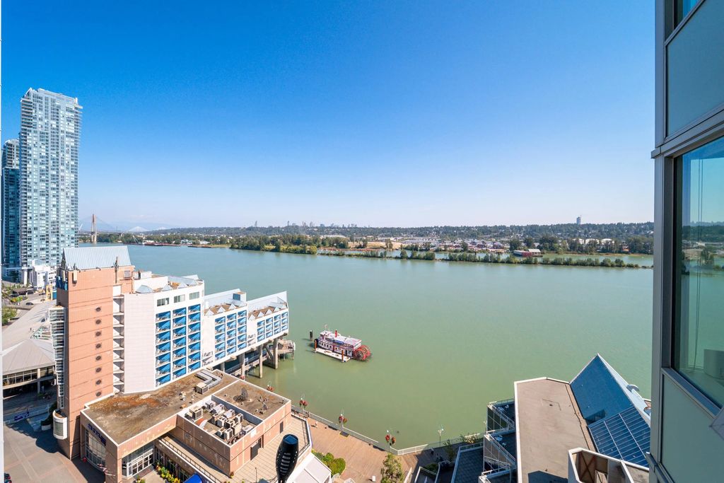 988 Quayside Drive 1709, New Westminster