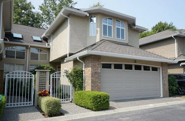 6211 W Boundary Drive 13, Surrey