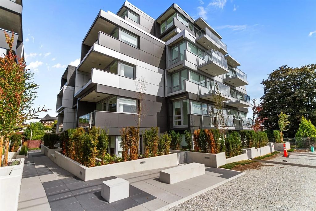 8120 Oak Street 204, Vancouver