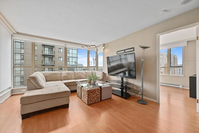 6191 Buswell Street 90x, Richmond