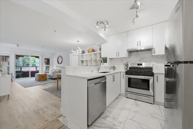 2966 Silver Springs Boulevard 310, Coquitlam