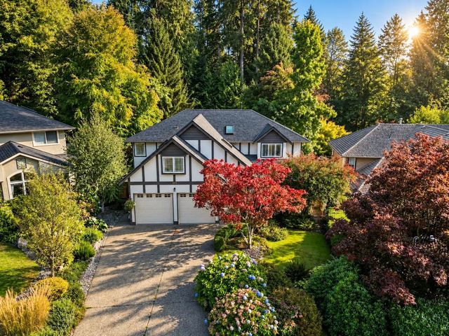 3373 Huntleigh Court, North Vancouver