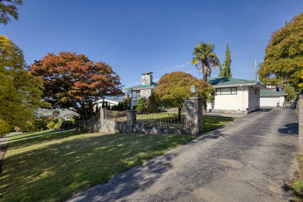 3681 Mcgill Street, Vancouver