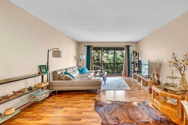 12170 222 Street 226, Maple Ridge