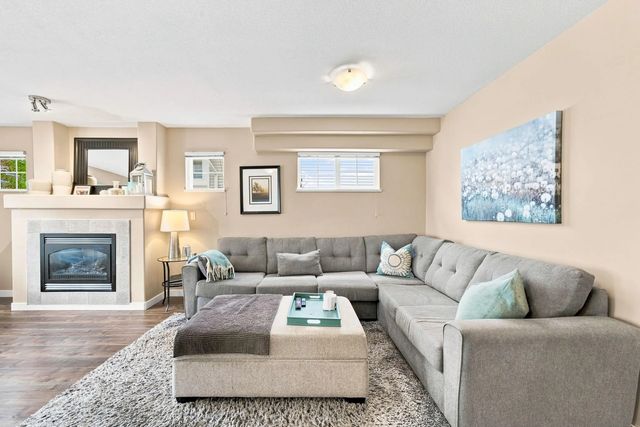 6533 121 Street 6, Surrey