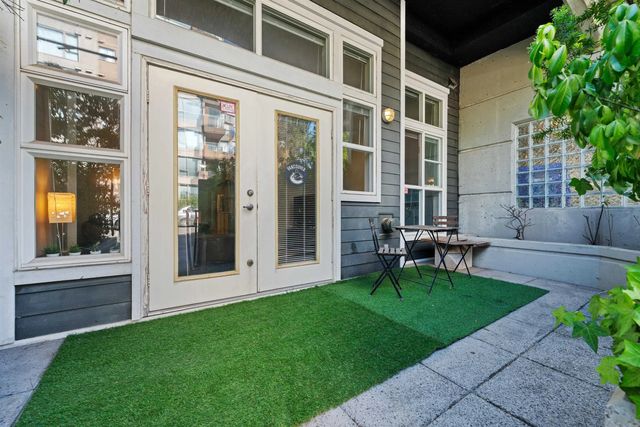 2102 W 38th Avenue 102, Vancouver
