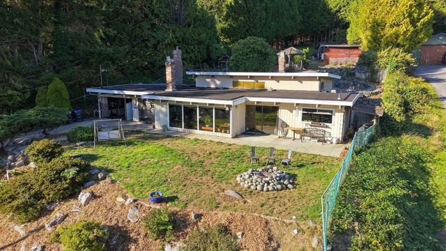 5430 Lawson Road, Sechelt