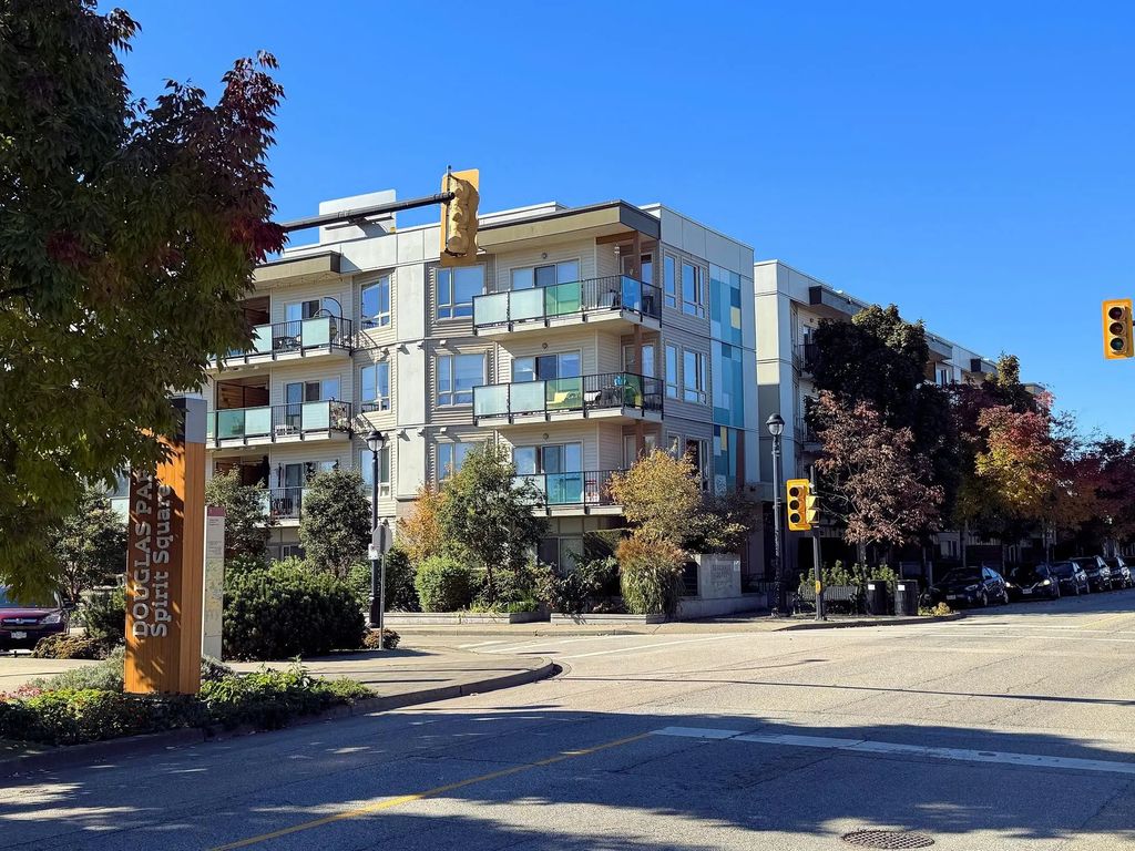 20460 Douglas Crescent 414, Langley