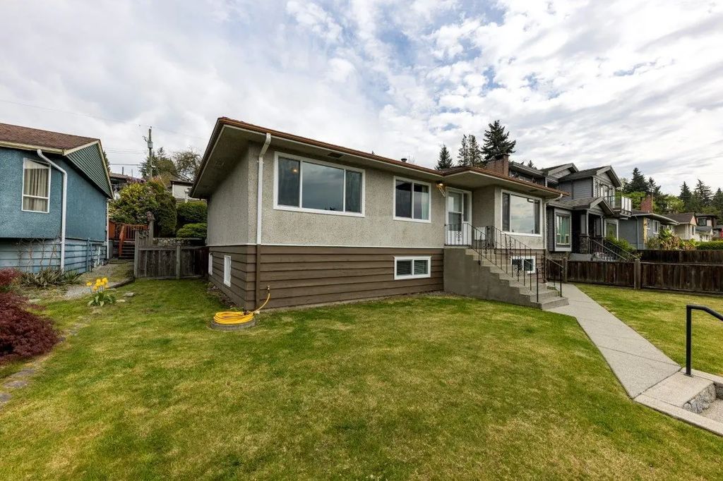 4581 Sunland Place, Burnaby