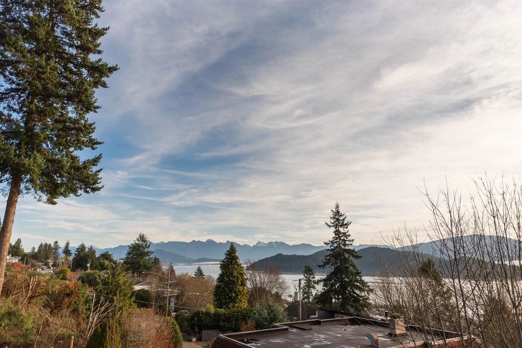 476 Abbs Road, Gibsons