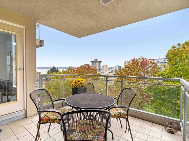 588 16th Street 603, West Vancouver