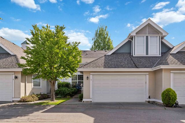 16995 64th Avenue 3, Surrey