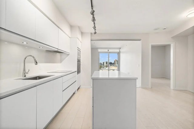 180 E 2nd Avenue 823, Vancouver