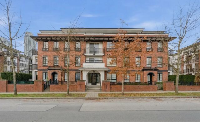 553 Foster Avenue 205, Coquitlam