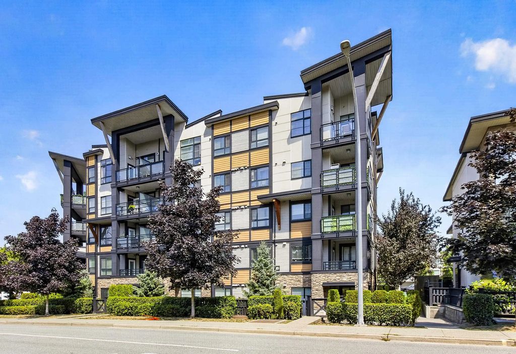20829 77a Avenue 218, Langley
