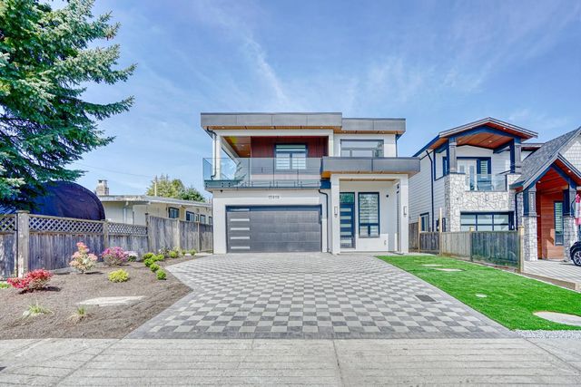 15919 Russell Avenue, White Rock