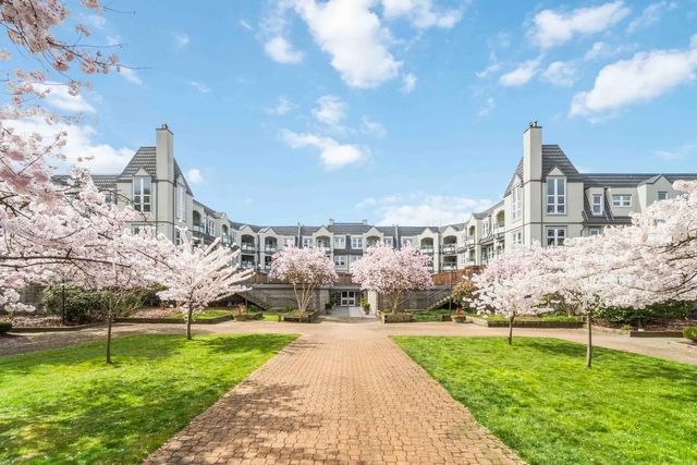99 Begin Street 301, Coquitlam