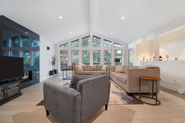 2488 Belloc Street, North Vancouver