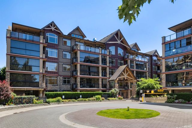 8288 207a Street 587, Langley