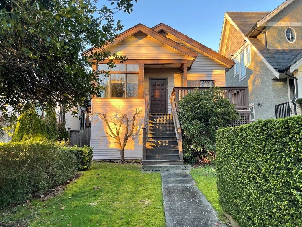 2129 W 47th Avenue, Vancouver