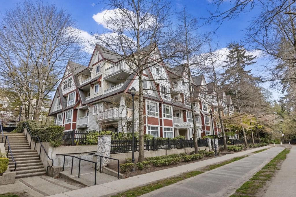 6833 Village Green 322, Burnaby