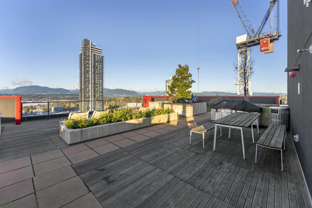 10626 City Parkway 1409, Surrey