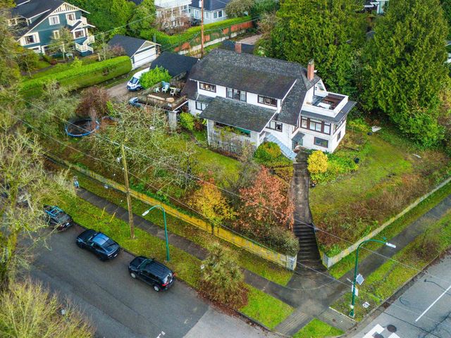 1989 W King Edward Avenue, Vancouver