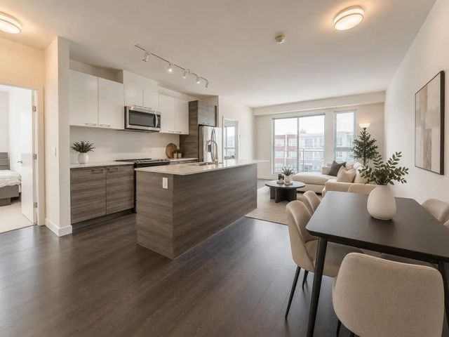 10603 140 Street 610, Surrey