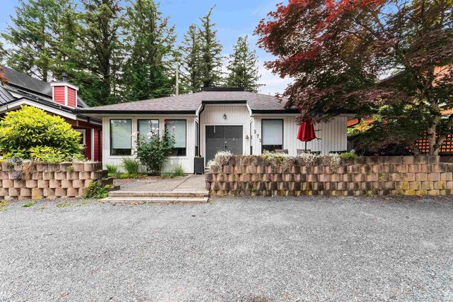 372 Cedar Street, Cultus Lake