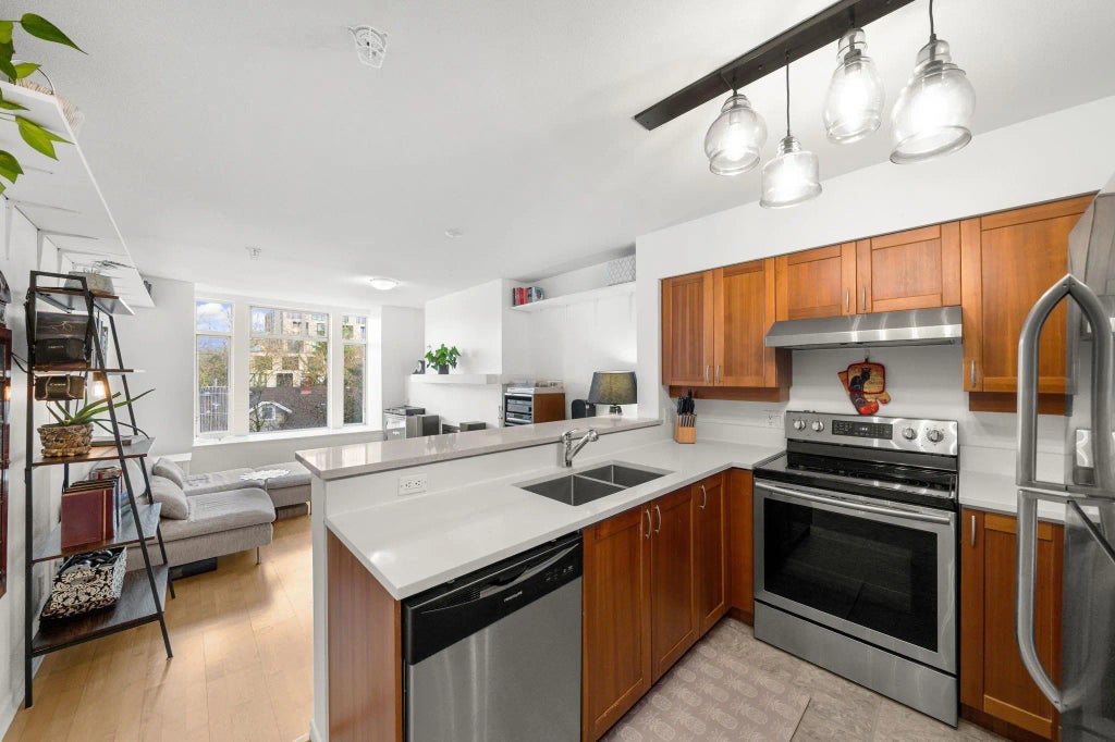 3727 W 10 Avenue 301, Vancouver