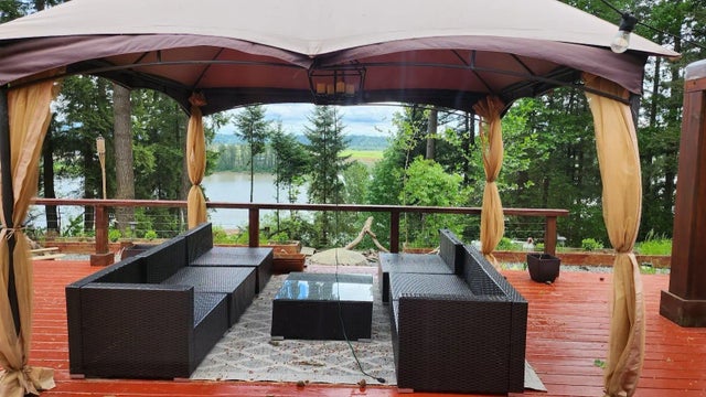 26521 Lougheed Highway, Maple Ridge