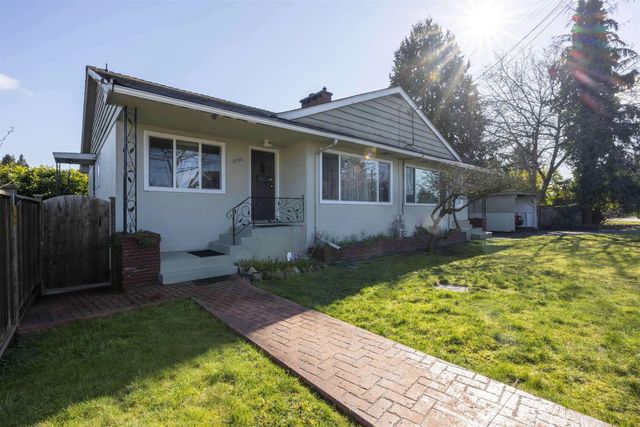 7722 Graham Avenue 7720, Burnaby