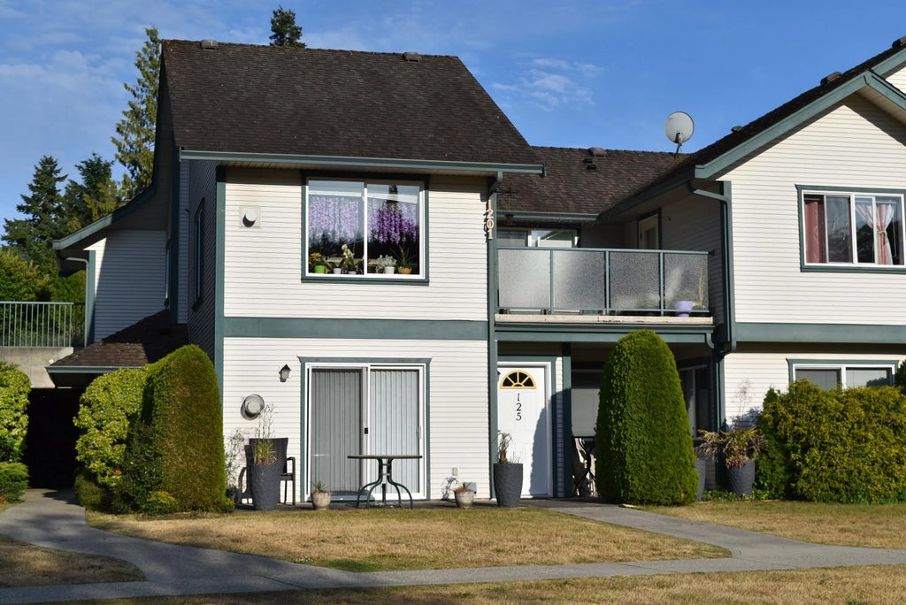 5711 Ebbtide Street 125, Sechelt
