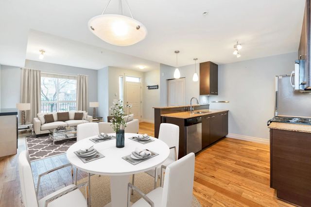2343 Atkins Avenue 103, Port Coquitlam
