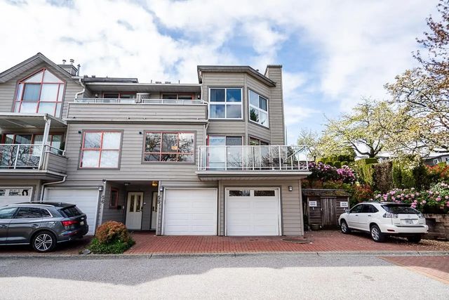 323 Governors Court 55, New Westminster