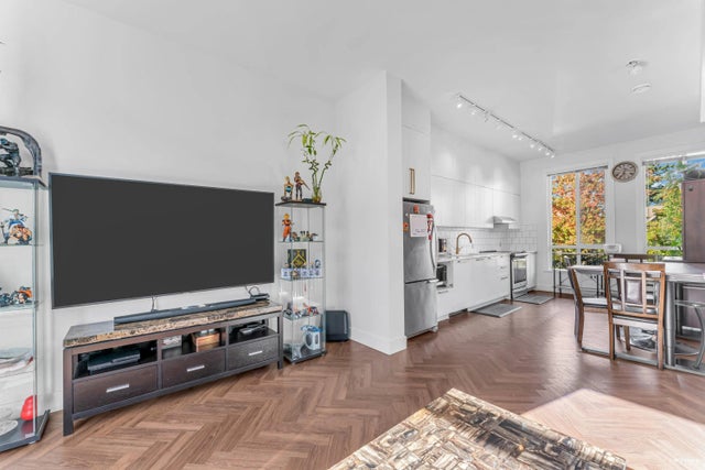 15828 27 Avenue 15, Surrey