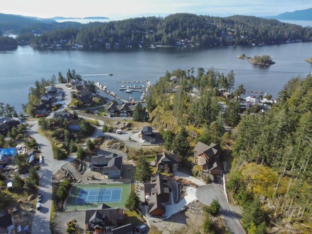 4622 Sinclair Bay Road 40, Pender Harbour