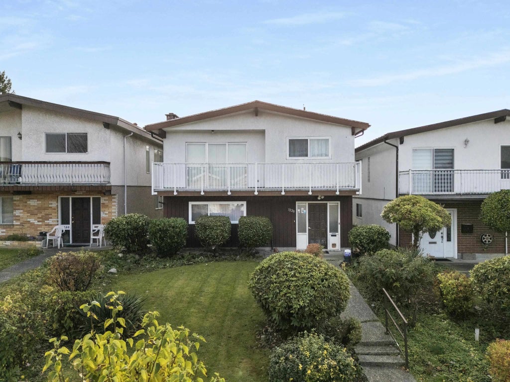 3220 E 19th Avenue, Vancouver