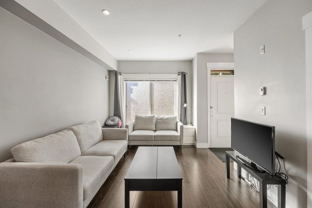 838 Royal Avenue 1, New Westminster