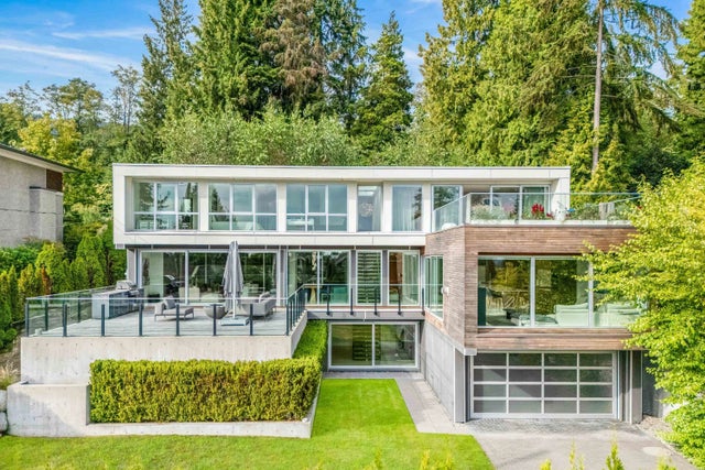 1360 Queens Avenue, West Vancouver