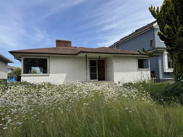 3325 E 49th Avenue, Vancouver