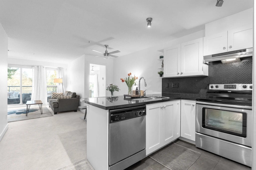 4550 Fraser Street 206, Vancouver