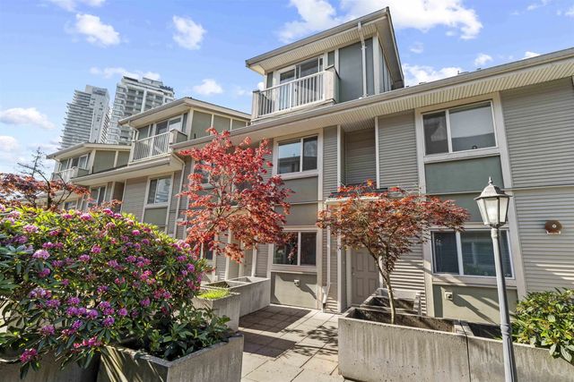 621 Langside Avenue 13, Coquitlam
