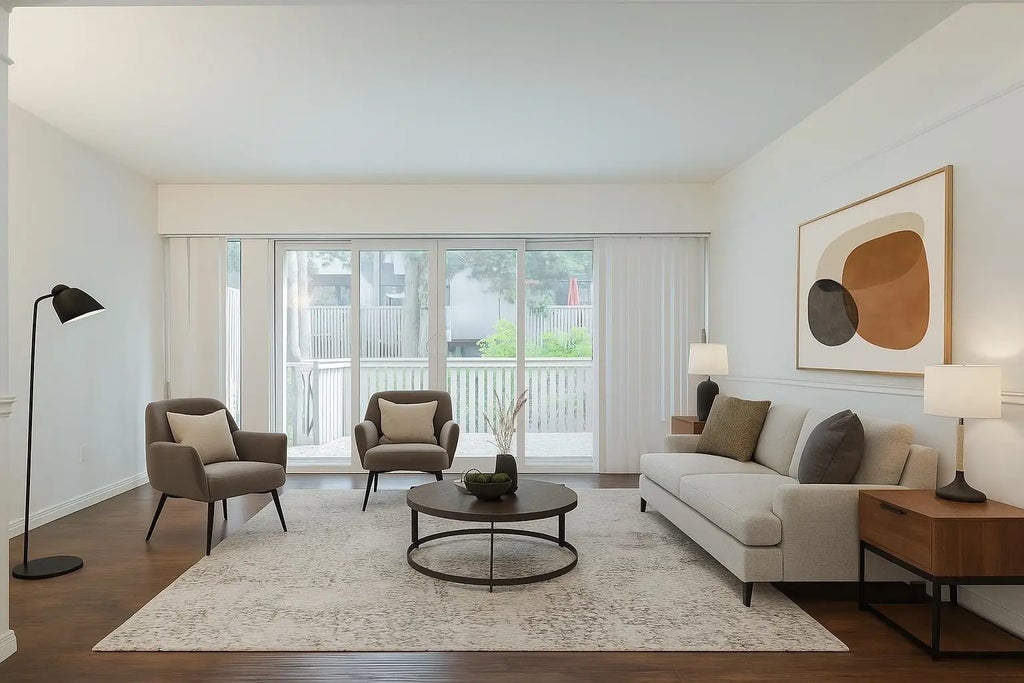 13775 102 Avenue 19, Surrey