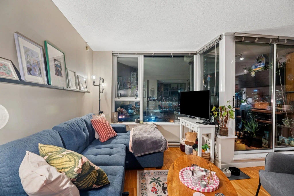 33 Smithe Street 1901, Vancouver