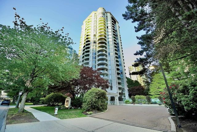 6188 Patterson Avenue 105, Burnaby