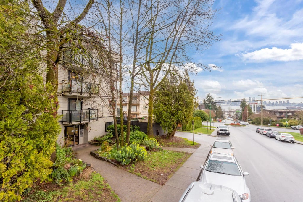 240 Mahon Avenue 112, North Vancouver