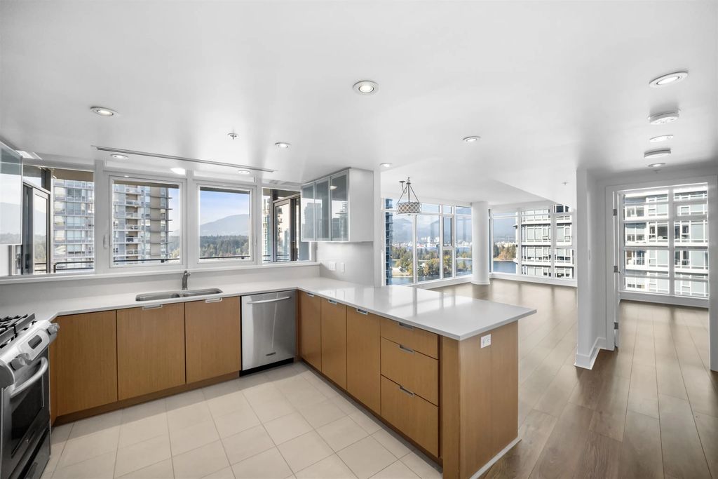 1205 W Hastings Street 2302, Vancouver